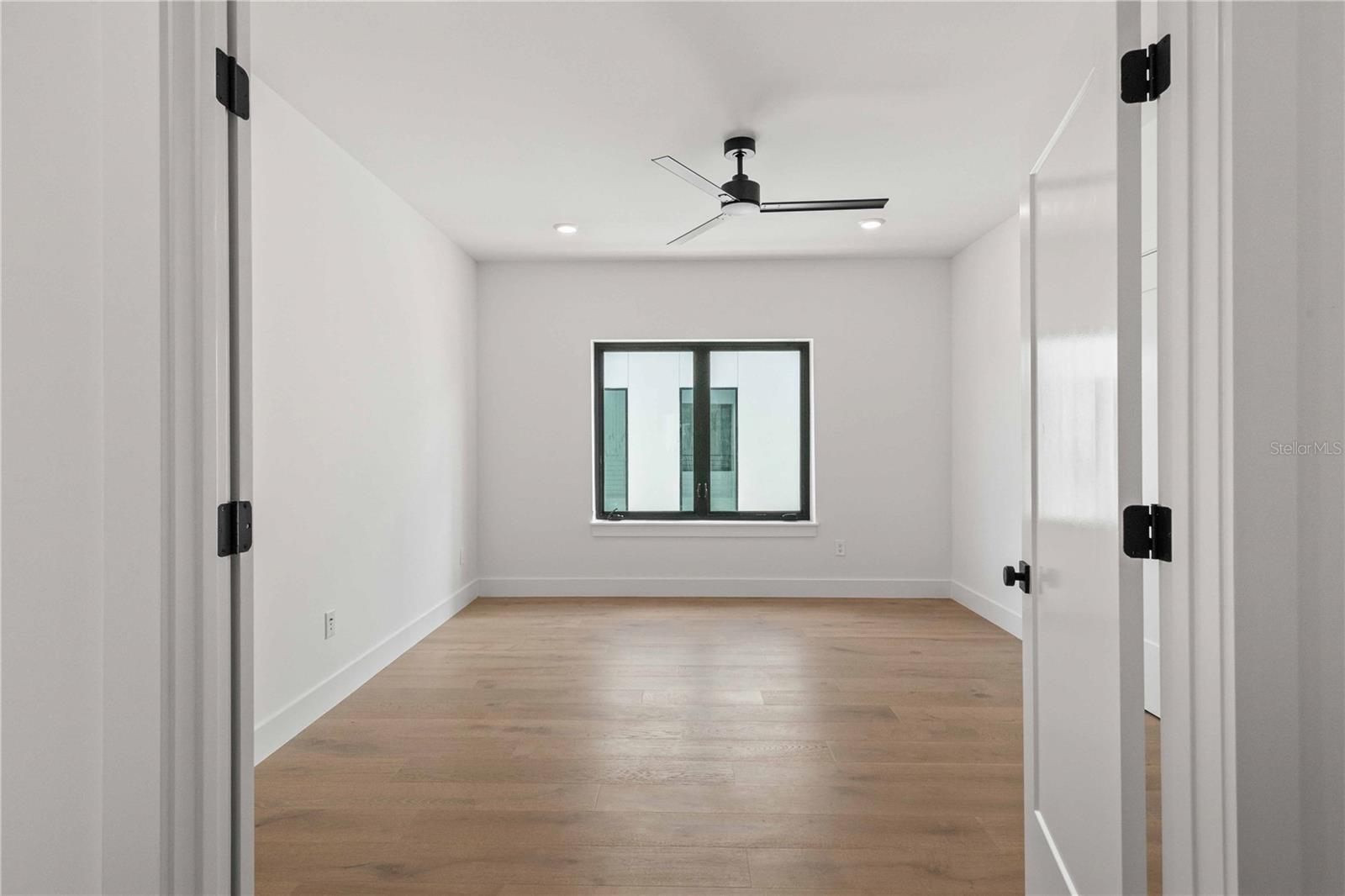 SARASOTA BEACH - Residential