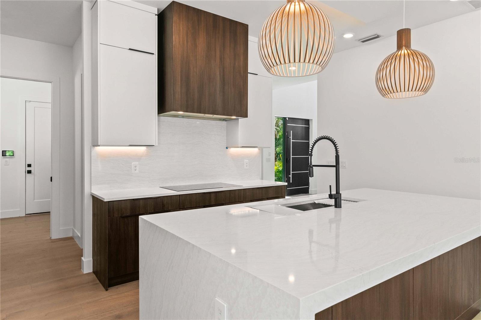 SARASOTA BEACH - Residential