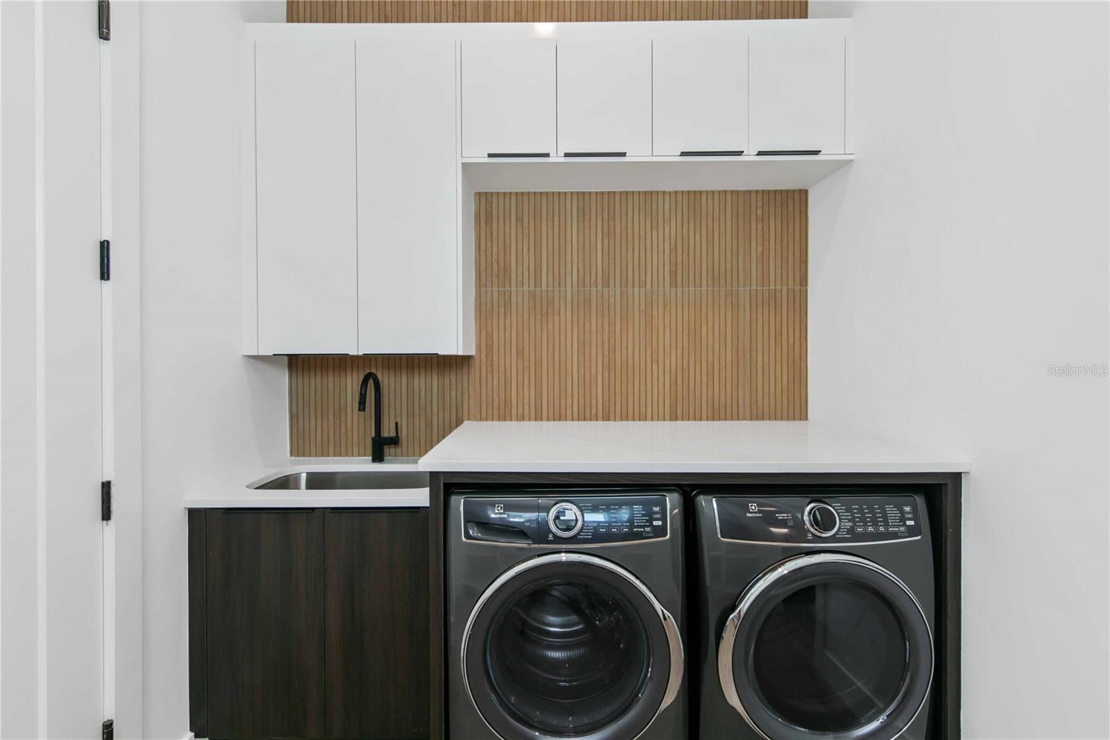 SARASOTA BEACH - Residential