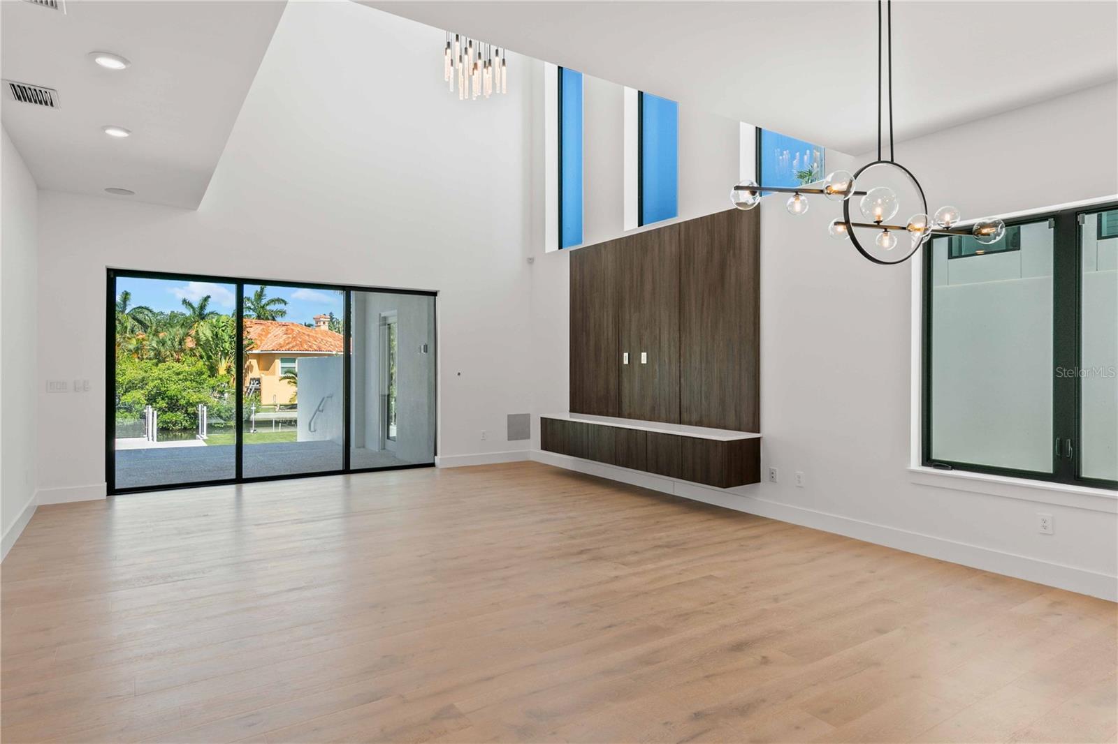 SARASOTA BEACH - Residential