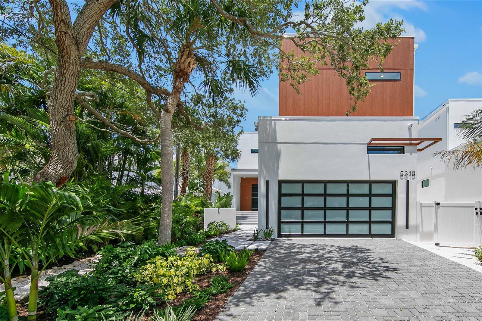 SARASOTA BEACH - Residential