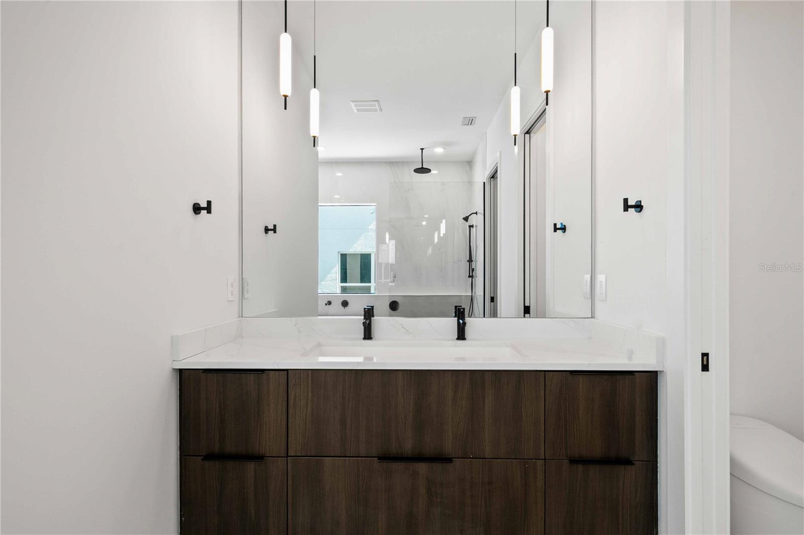 SARASOTA BEACH - Residential