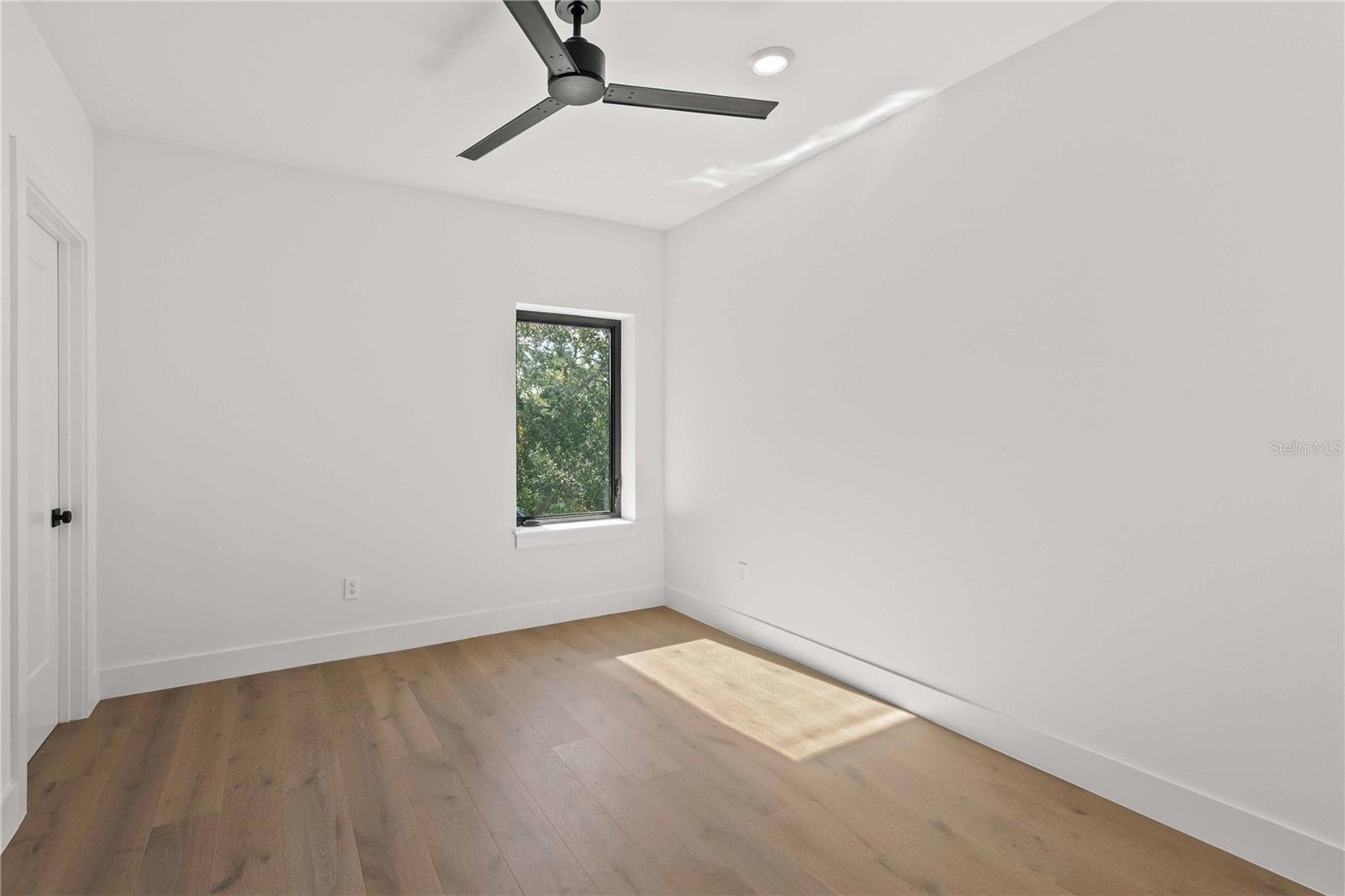 SARASOTA BEACH - Residential