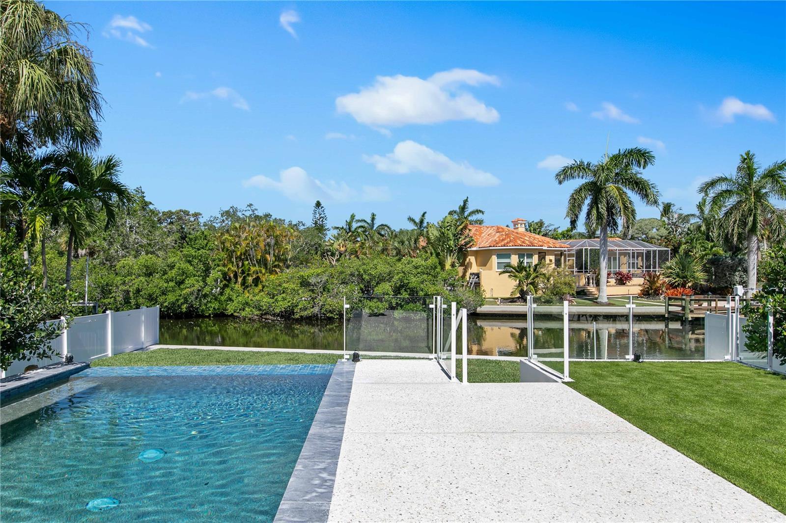 SARASOTA BEACH - Residential