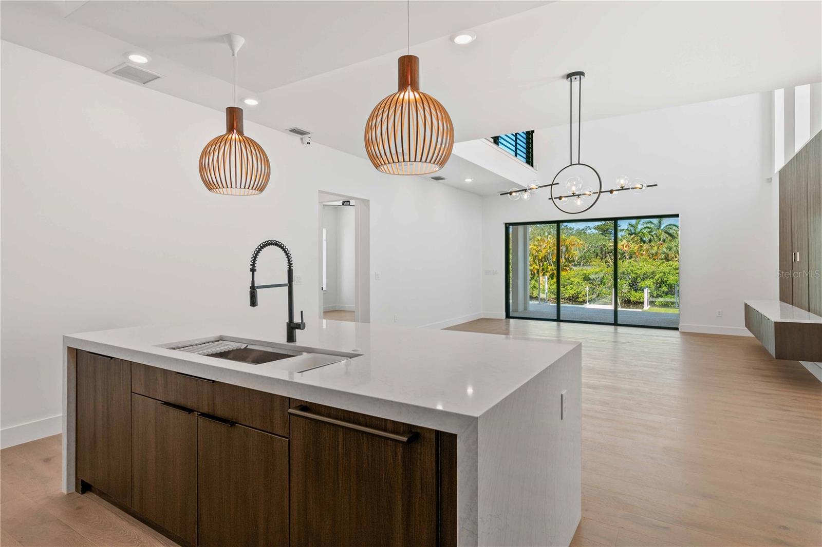 SARASOTA BEACH - Residential