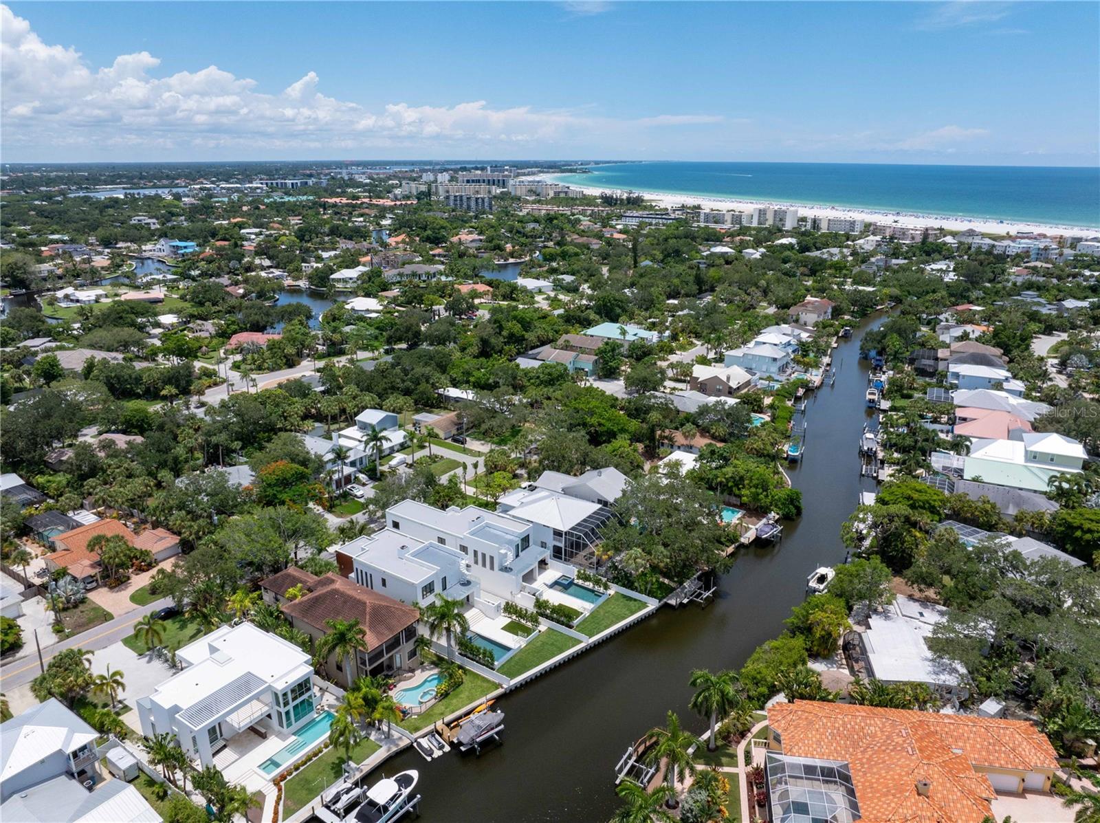 SARASOTA BEACH - Residential