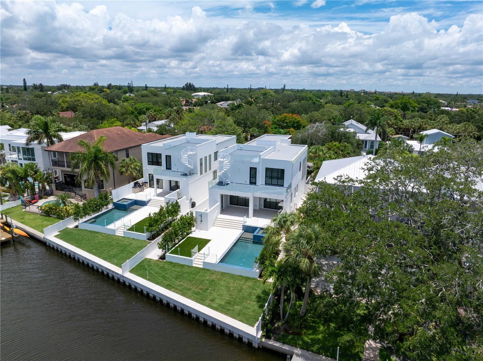 SARASOTA BEACH - Residential