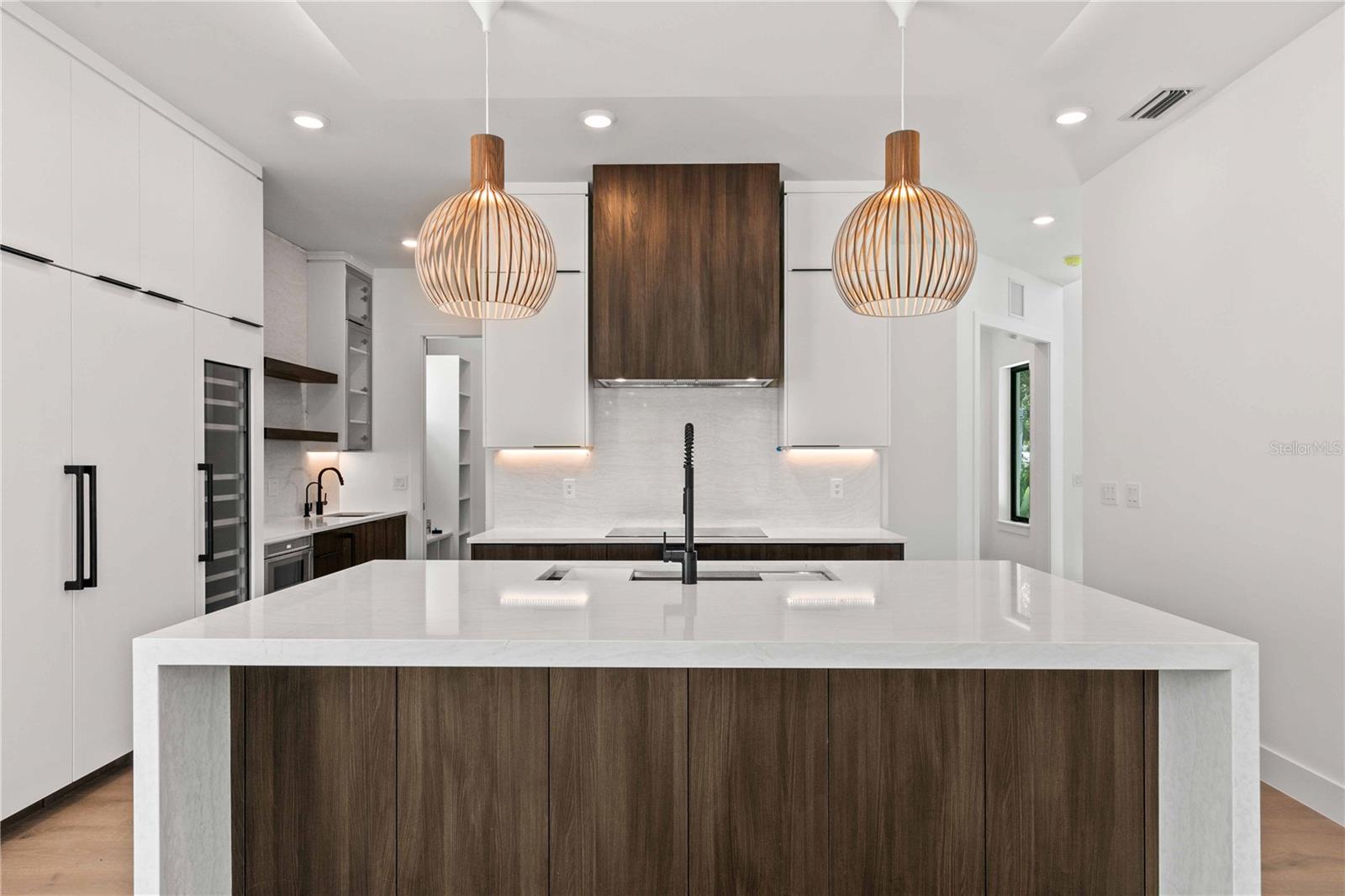 SARASOTA BEACH - Residential