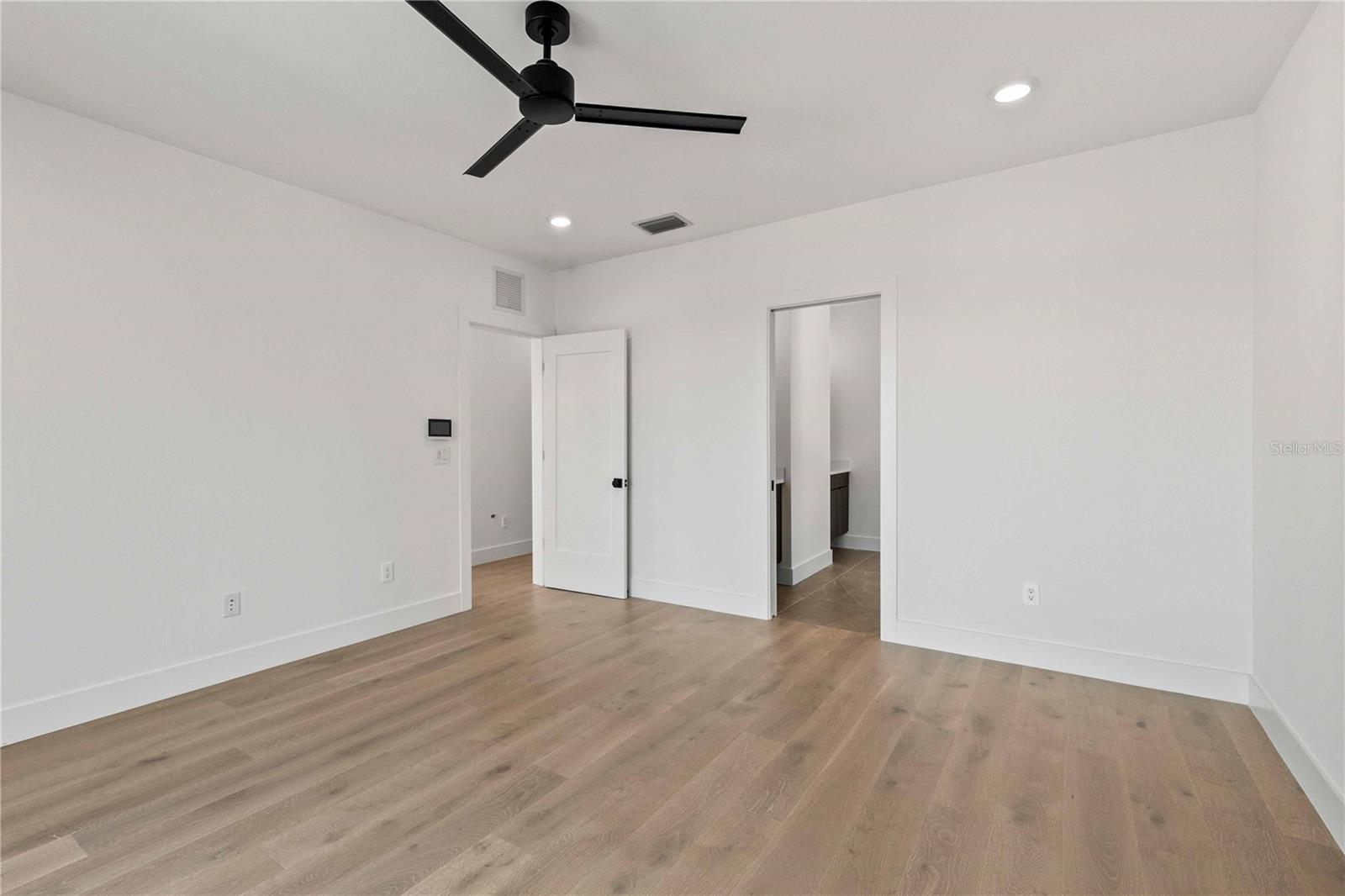 SARASOTA BEACH - Residential