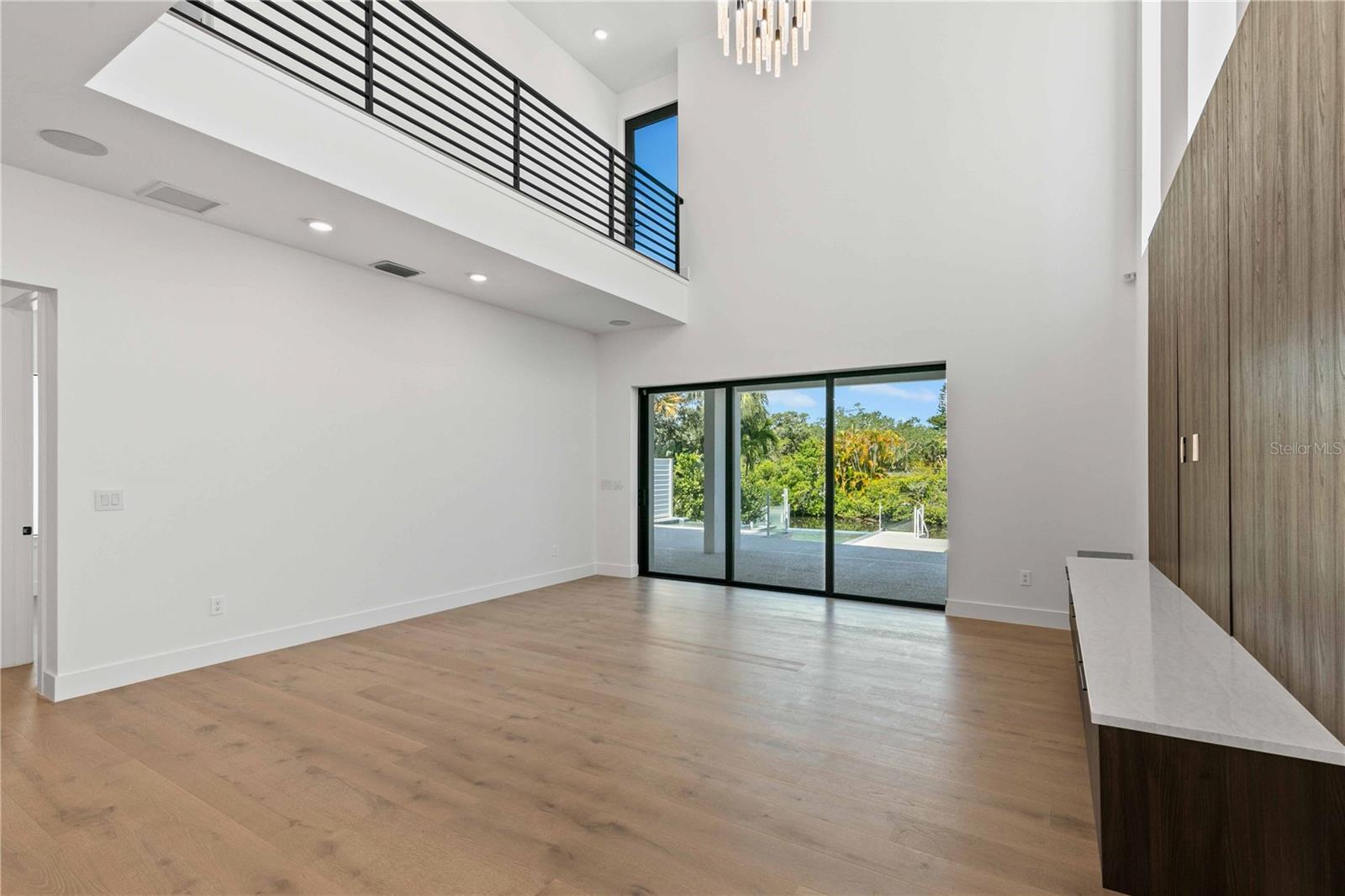 SARASOTA BEACH - Residential