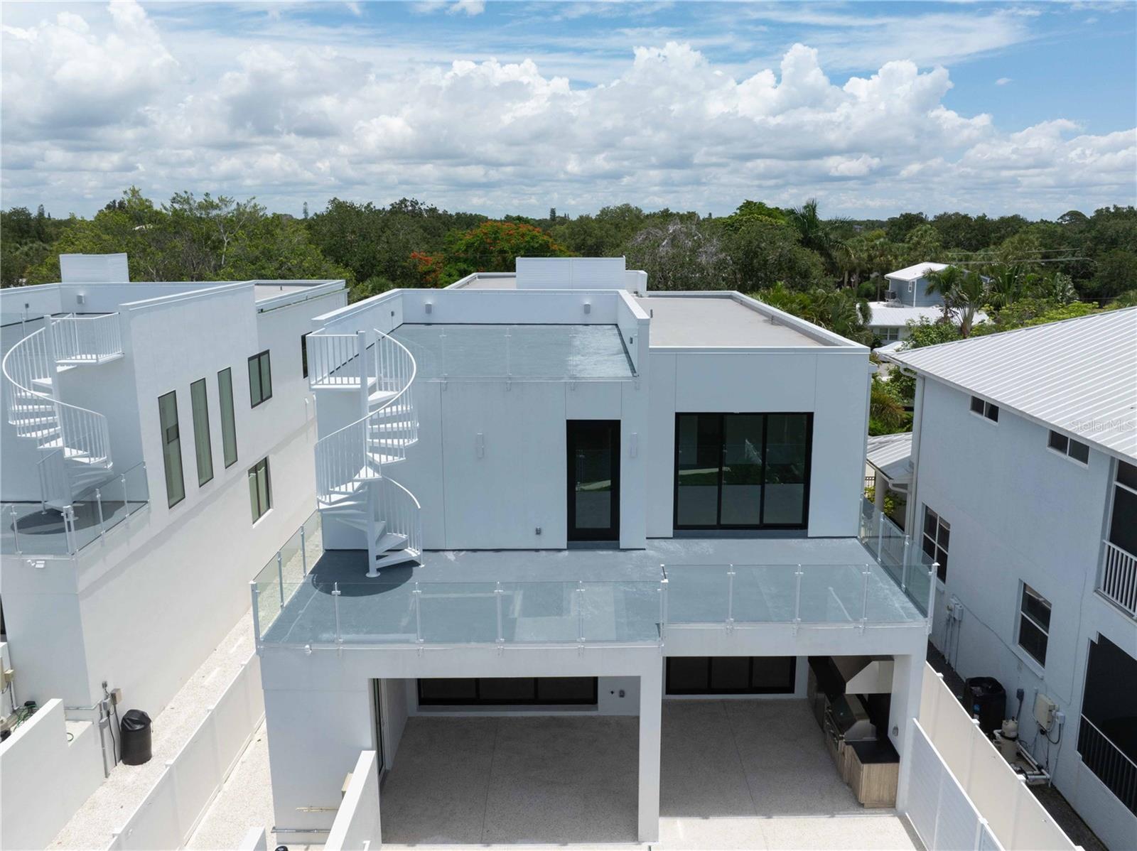 SARASOTA BEACH - Residential