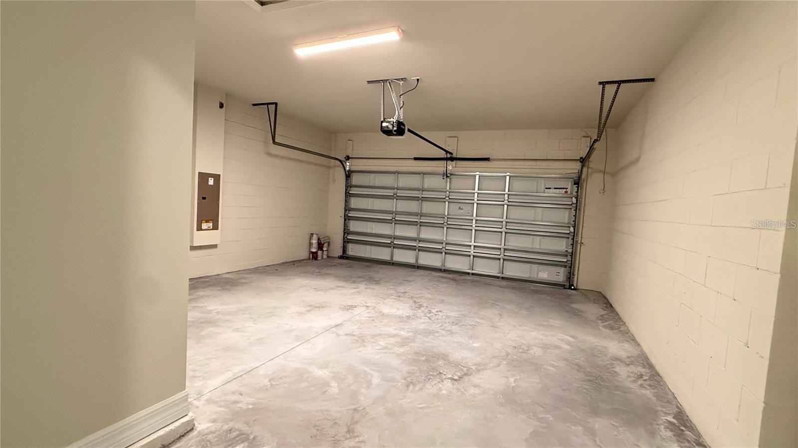 AMELIA GROVES PH 2 - Residential Lease