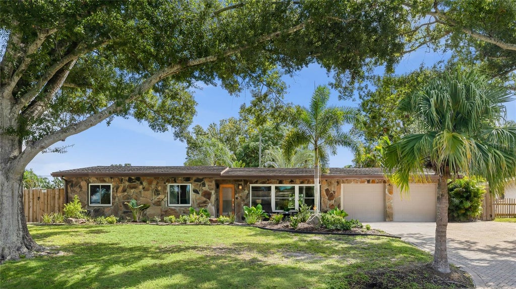 Photo of 2630 Sunnybrook Drive, Sarasota, FL 34239 (MLS # A4709743)