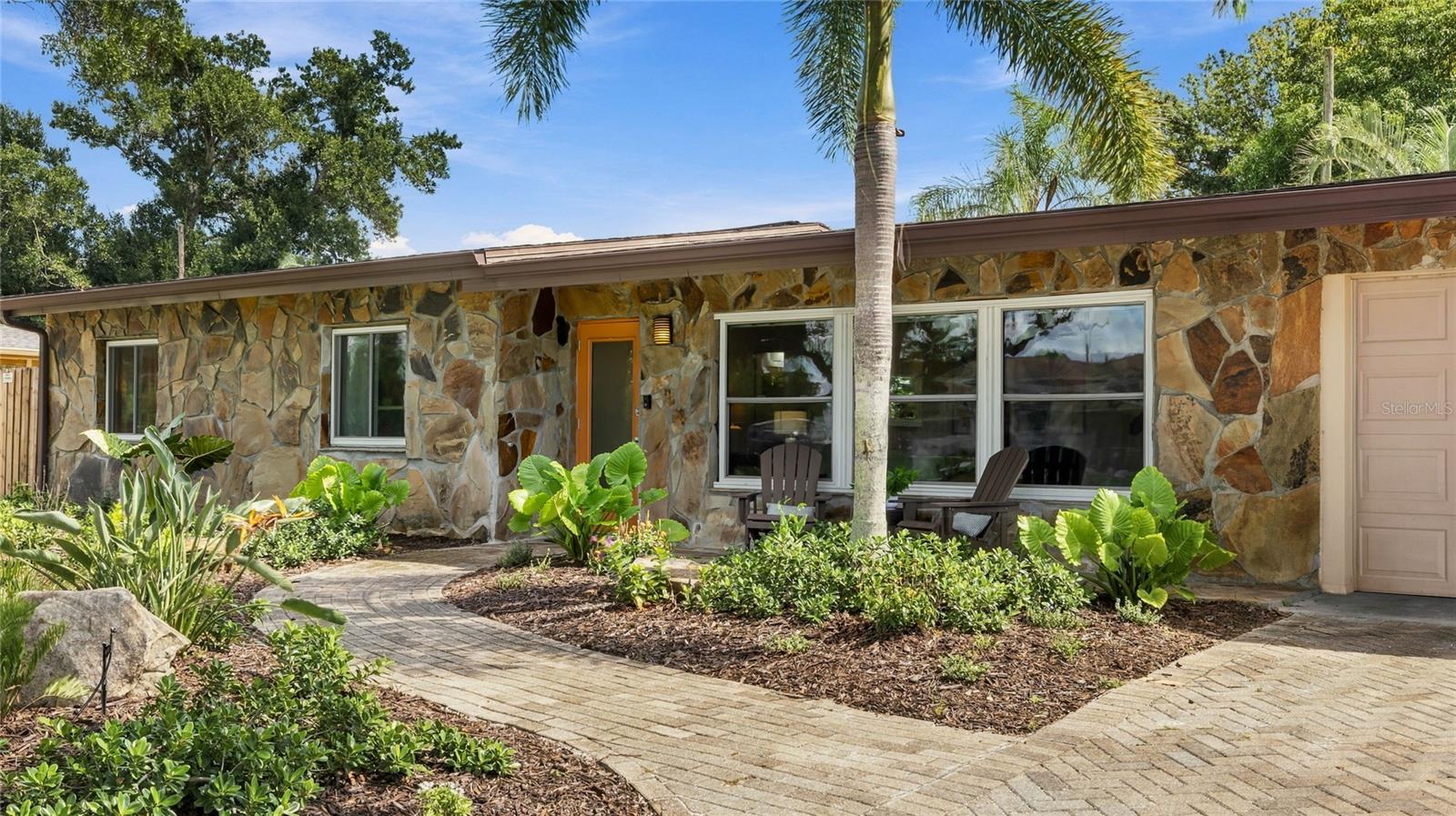 2630 SUNNYBROOK DRIVE