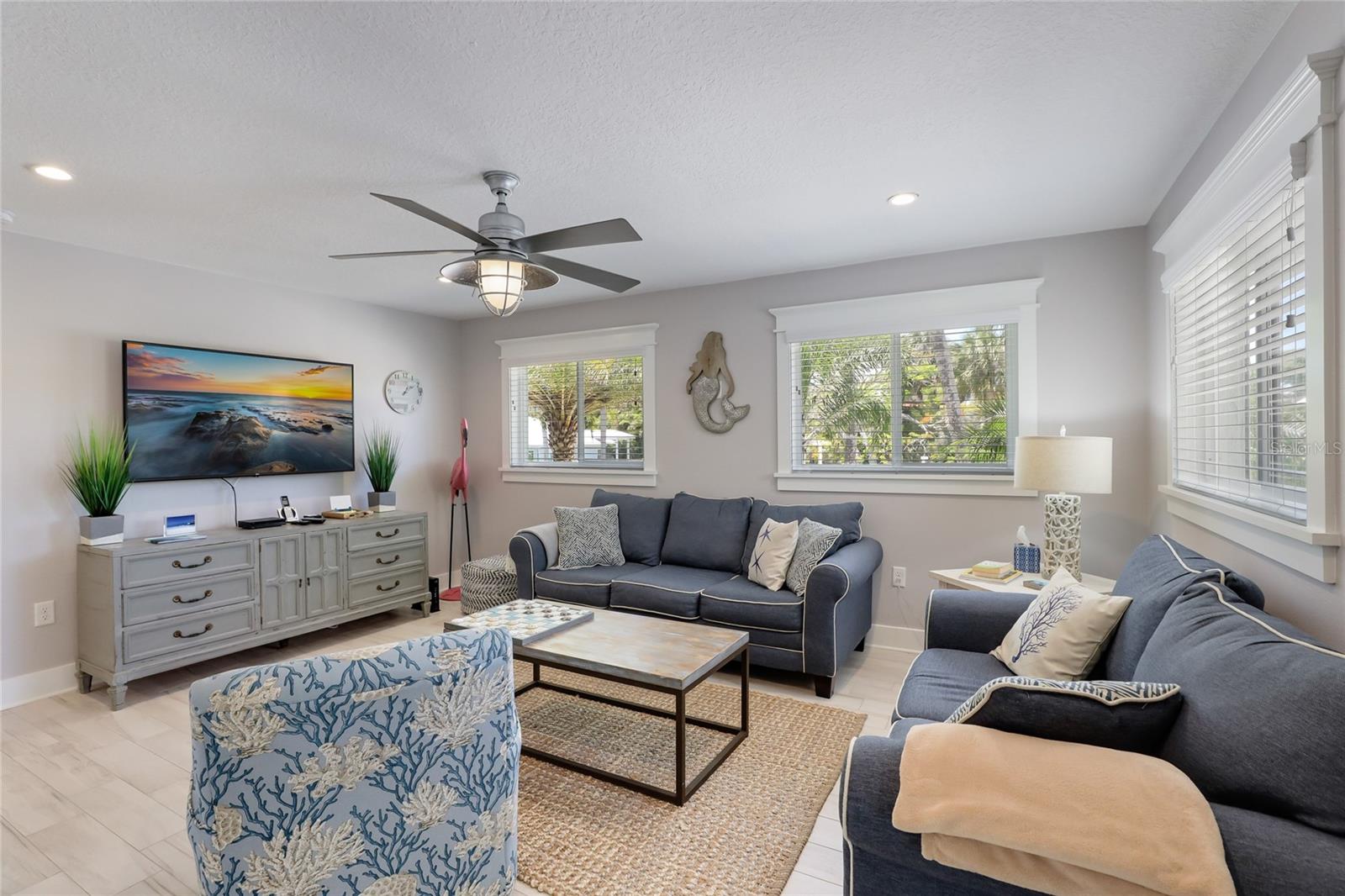 ISLAND PALMS CONDO - Residential