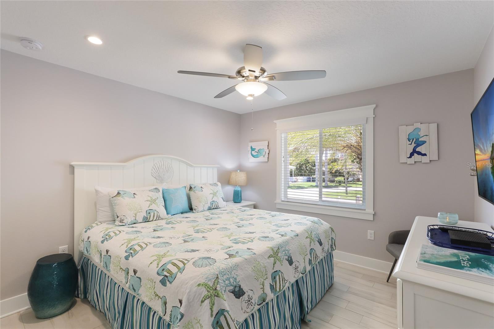 ISLAND PALMS CONDO - Residential