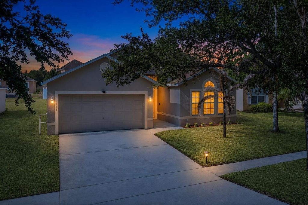 Photo of 431 Hammerstone Avenue, Haines City, FL 33844 (MLS # P4938738)