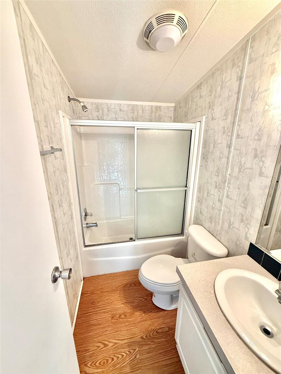 LAKE TROPICANA RANCHETTES - Residential