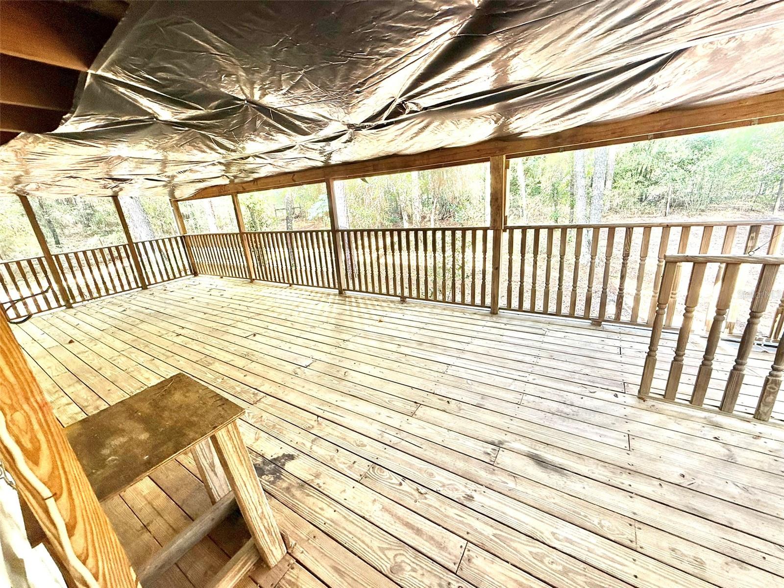 LAKE TROPICANA RANCHETTES - Residential