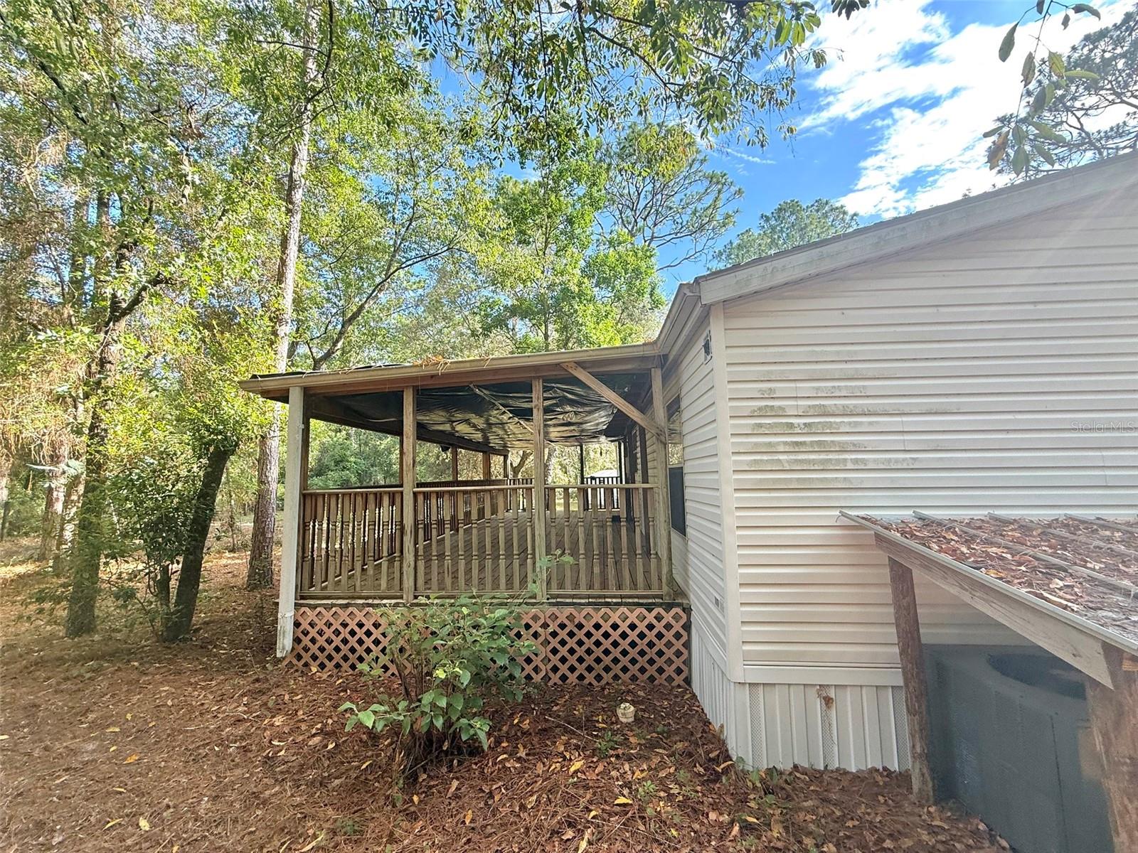 LAKE TROPICANA RANCHETTES - Residential