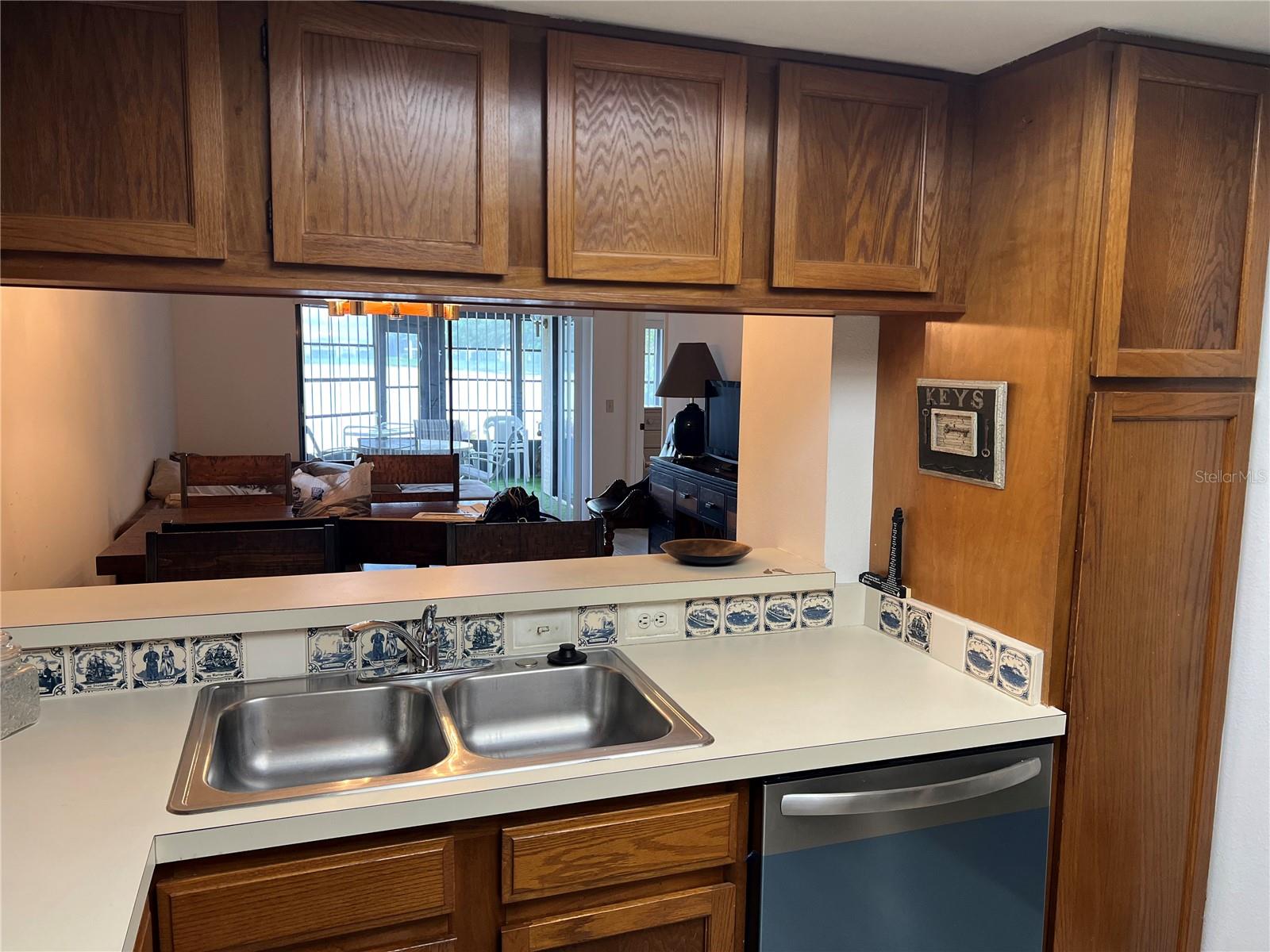 333 WOODLAKE WYNDE