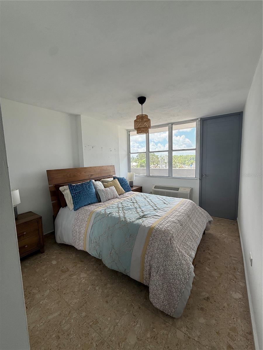 3001 ave isla verde PLAZA DEL MAR 405