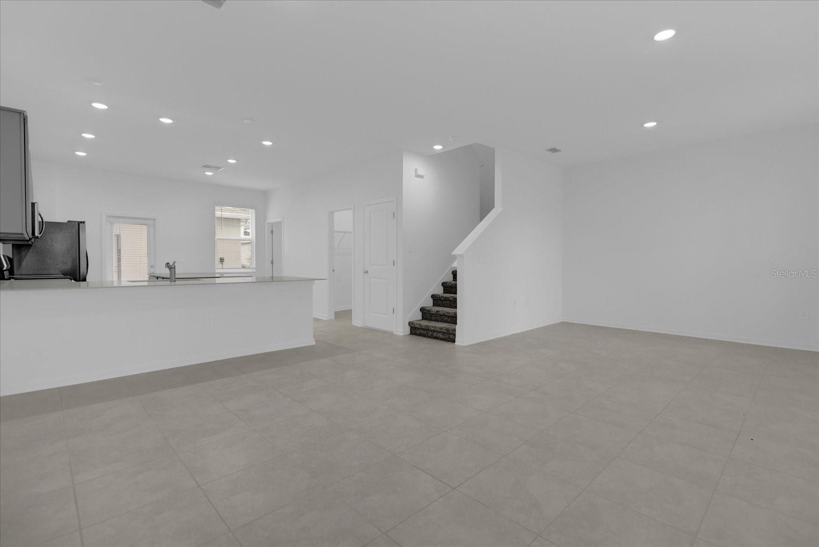 WELLNESS RIDGE PHASE 1-A - Residential Lease