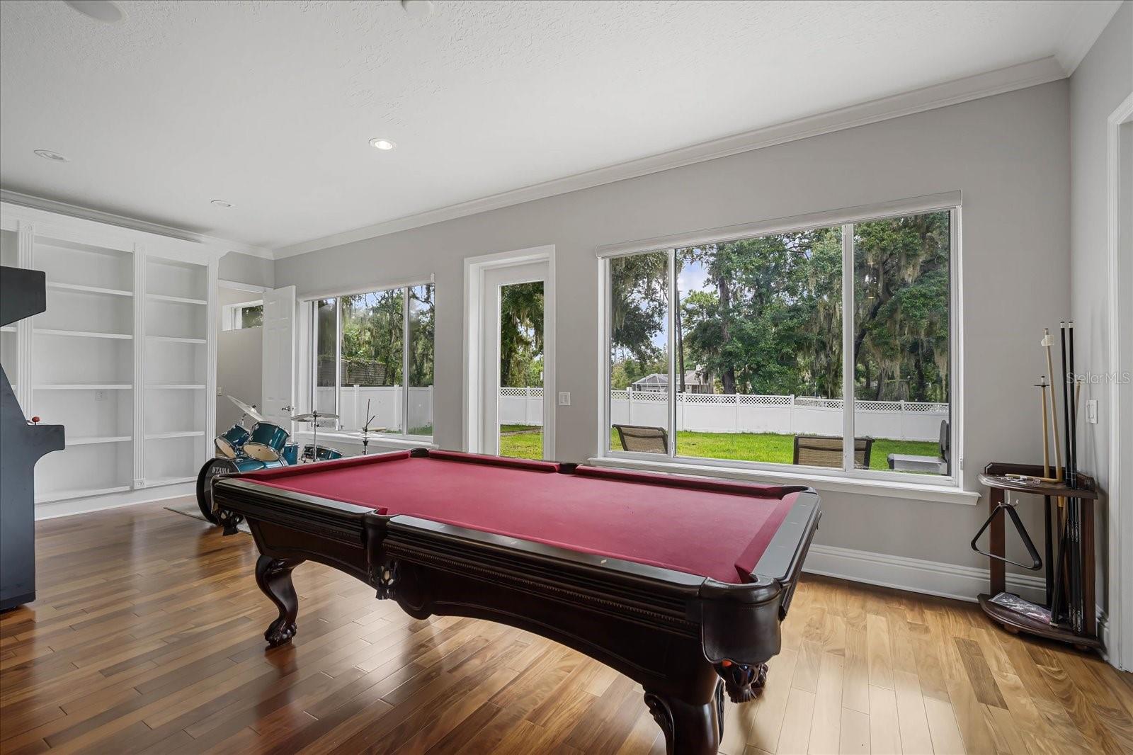 SHADOW RUN UNIT 2 - Residential