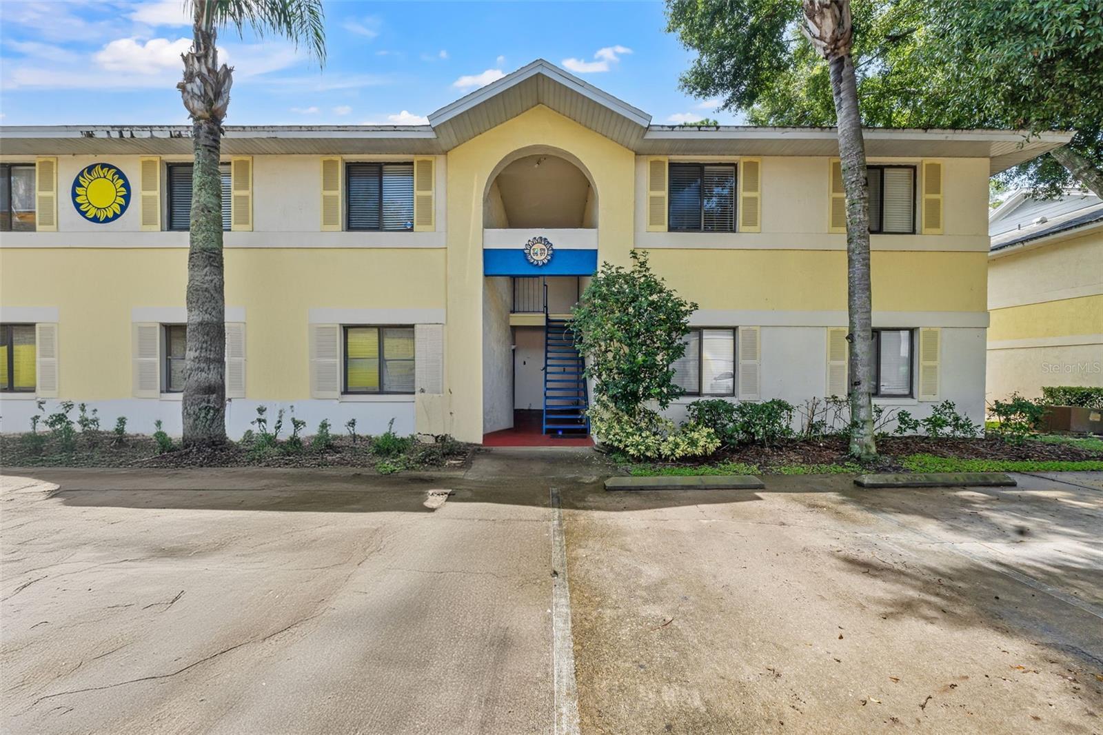 View SANFORD, FL 32773 condo