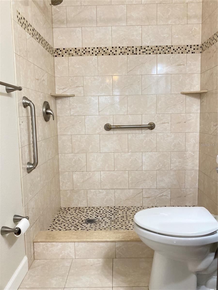 FIVE TOWNS OF ST PETE - Residential