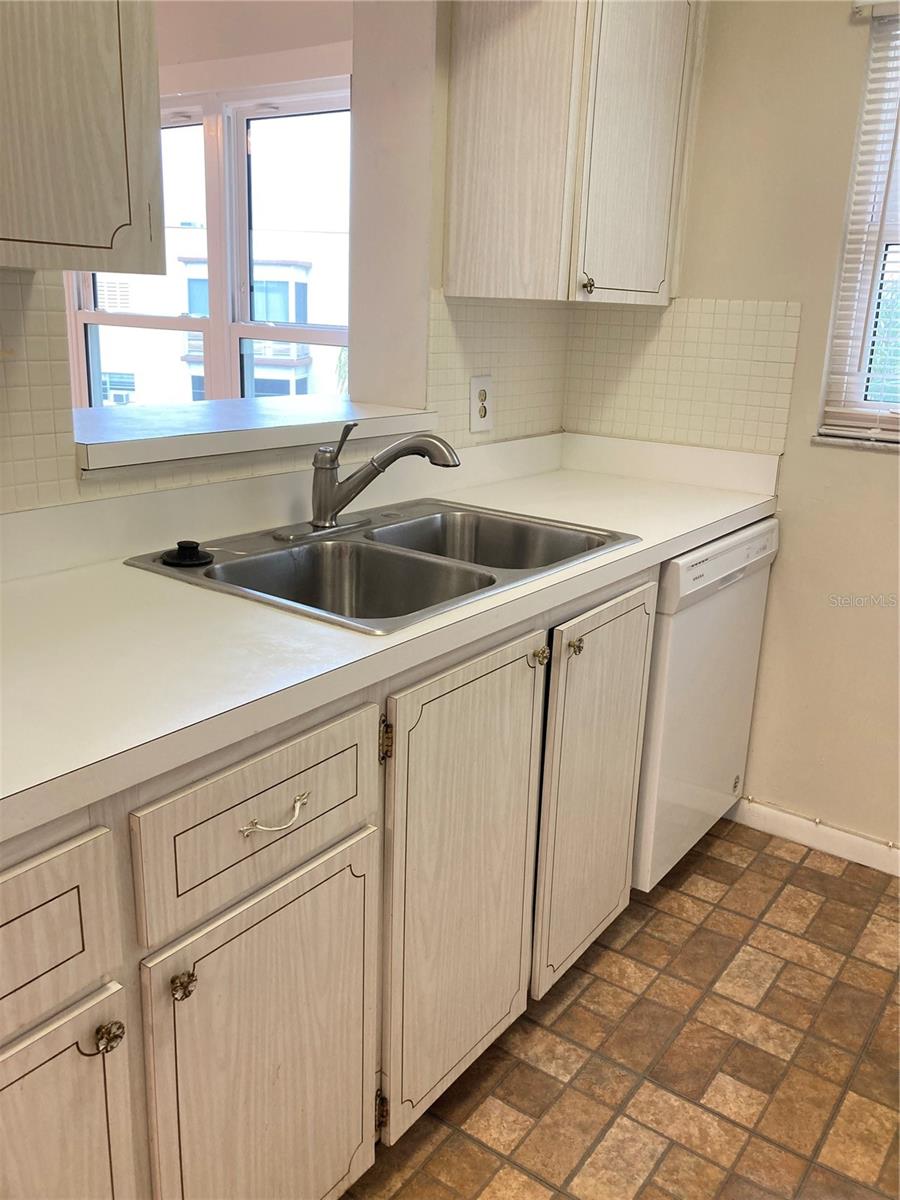 FIVE TOWNS OF ST PETE - Residential