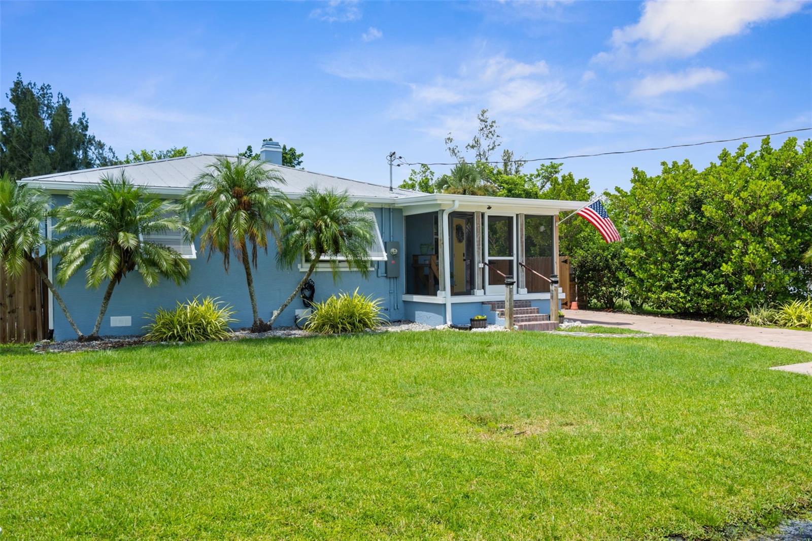 BAY SHORES - Residential