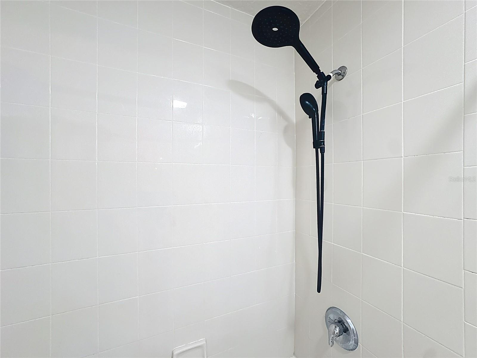 PROMENADE PH 01 - Residential