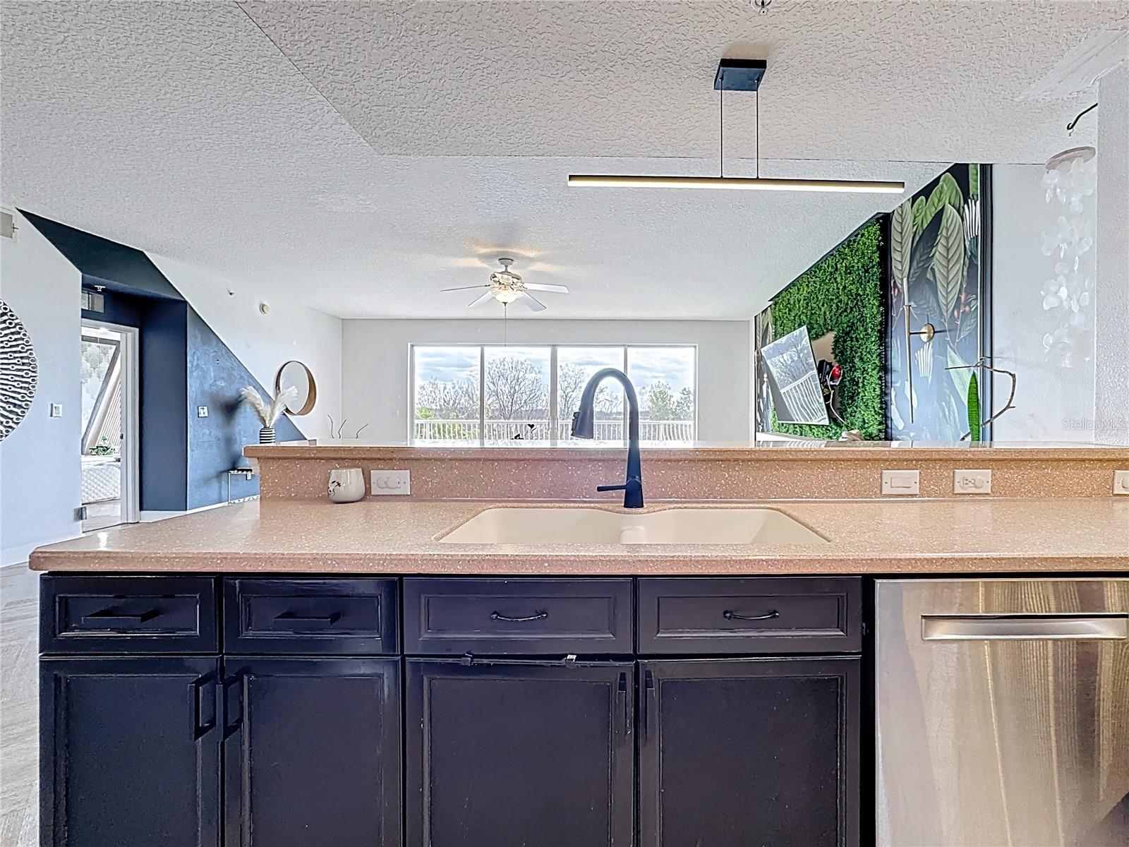 PROMENADE PH 01 - Residential