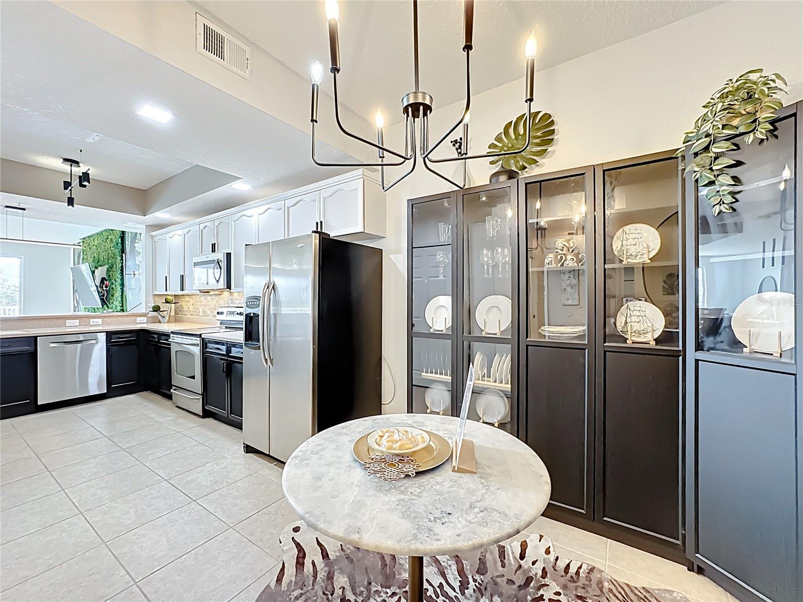 PROMENADE PH 01 - Residential