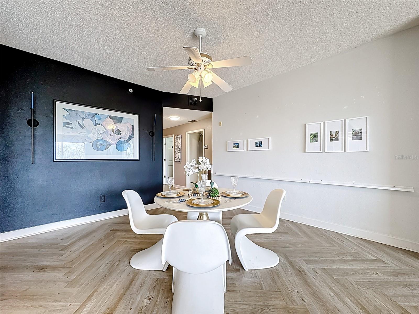 PROMENADE PH 01 - Residential