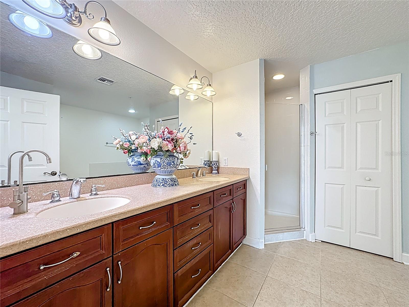 PROMENADE PH 01 - Residential