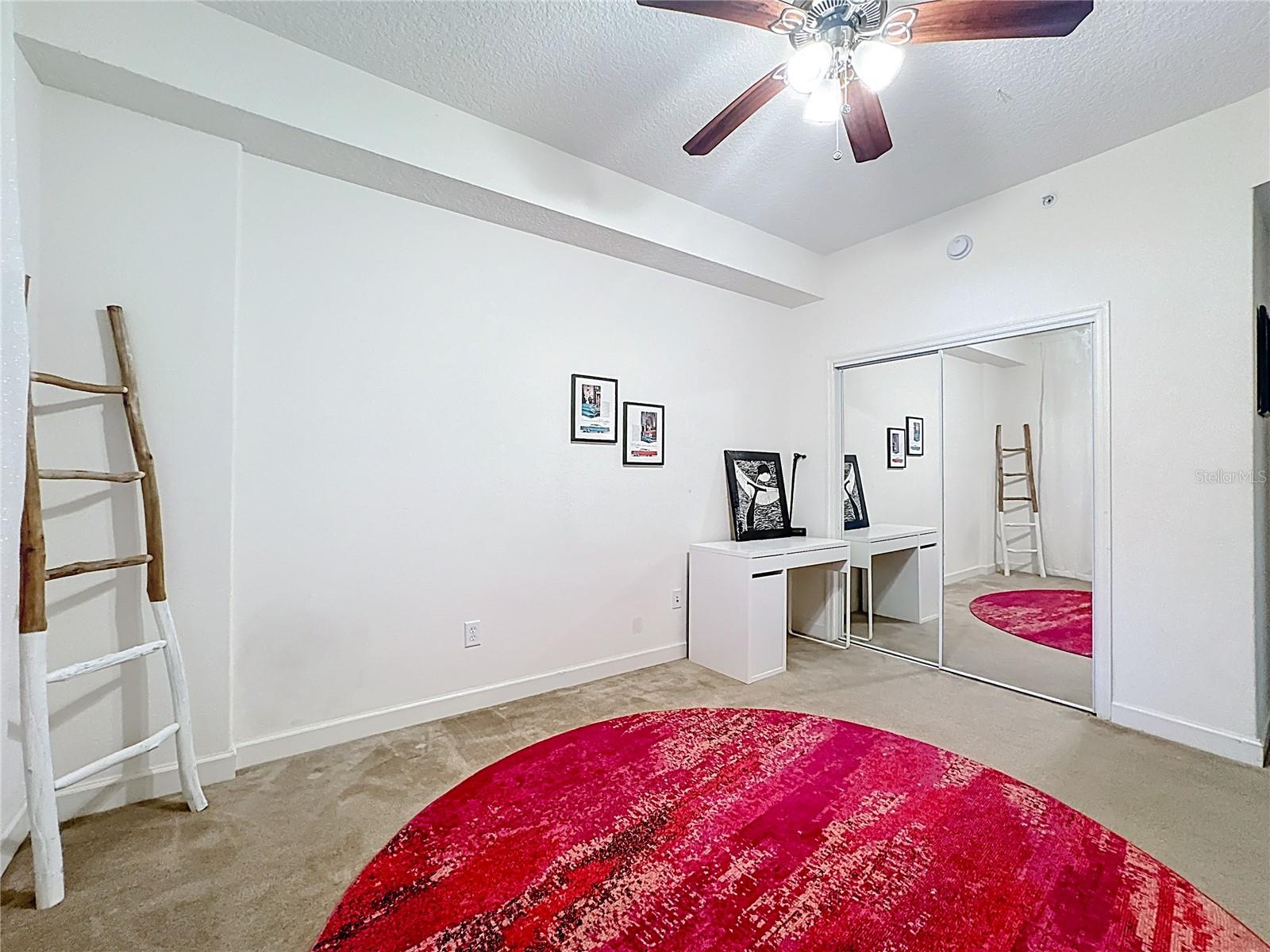 PROMENADE PH 01 - Residential