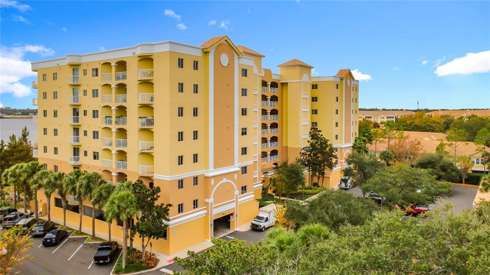 PROMENADE PH 01 - Residential