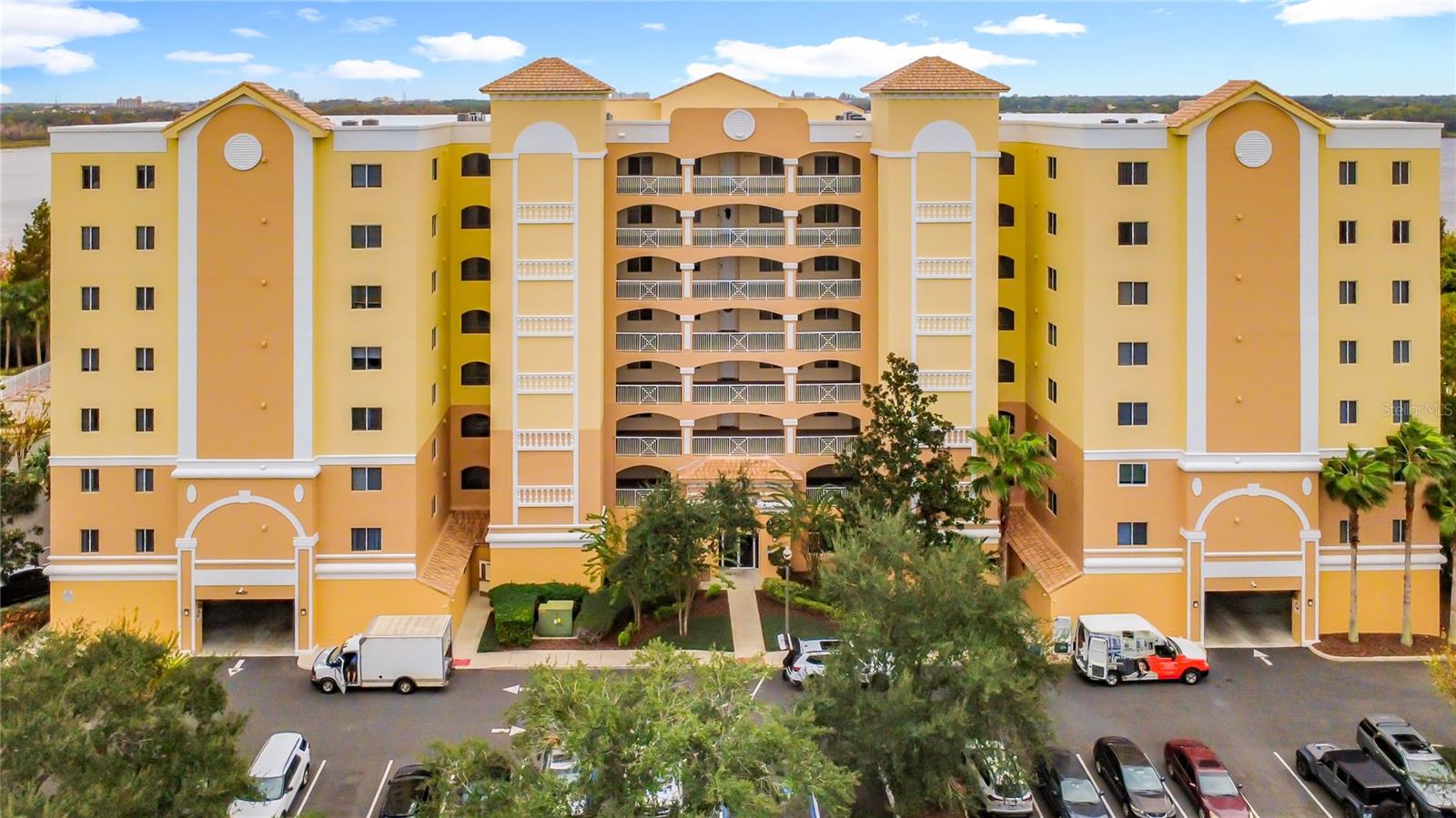 PROMENADE PH 01 - Residential