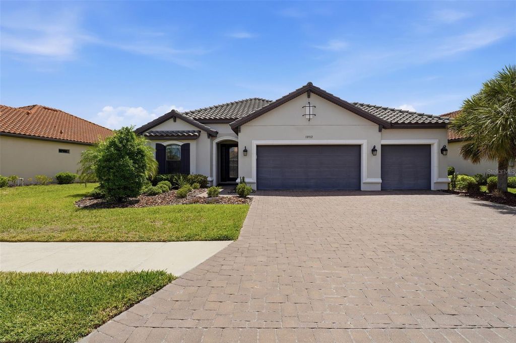 Photo of 10912 Seasons Way, Palmetto, FL 34221 (MLS # A4694018)