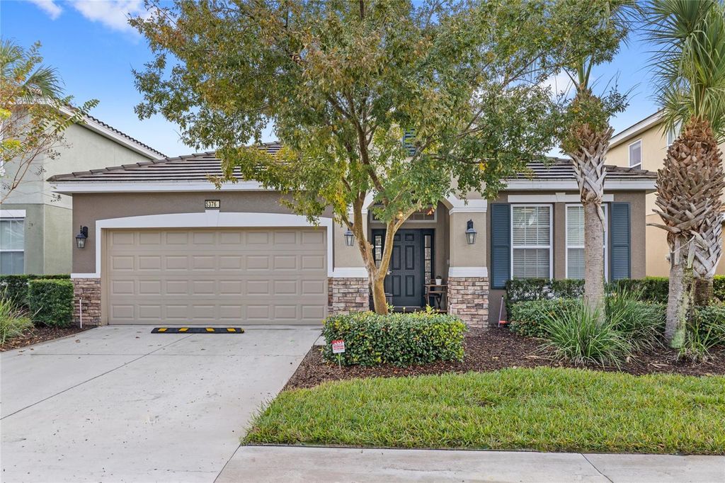 Photo of 5376 Oakbourne Avenue, Davenport, FL 33837 (MLS # O6368687)