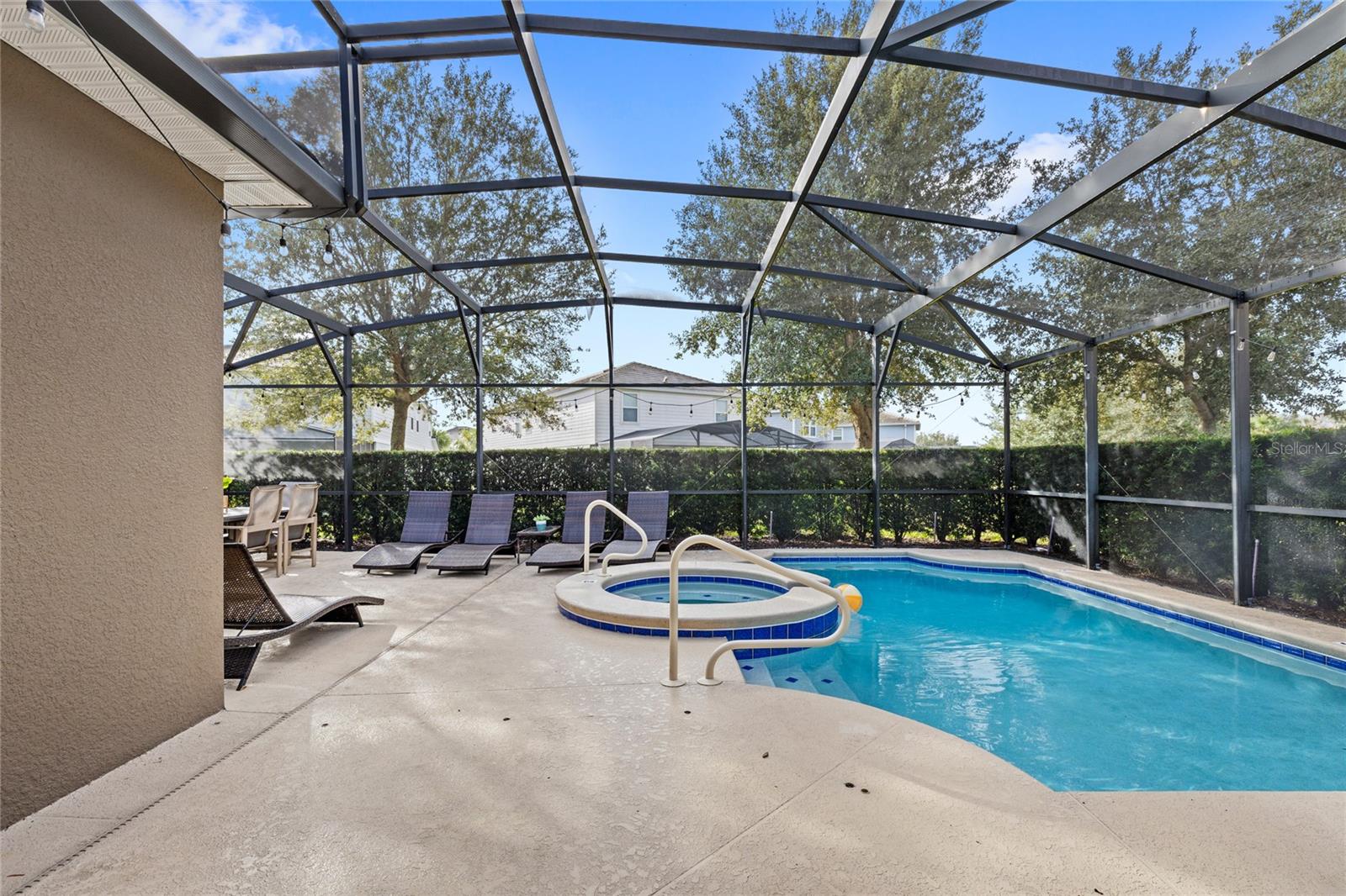 OAKMONT - Residential Lease