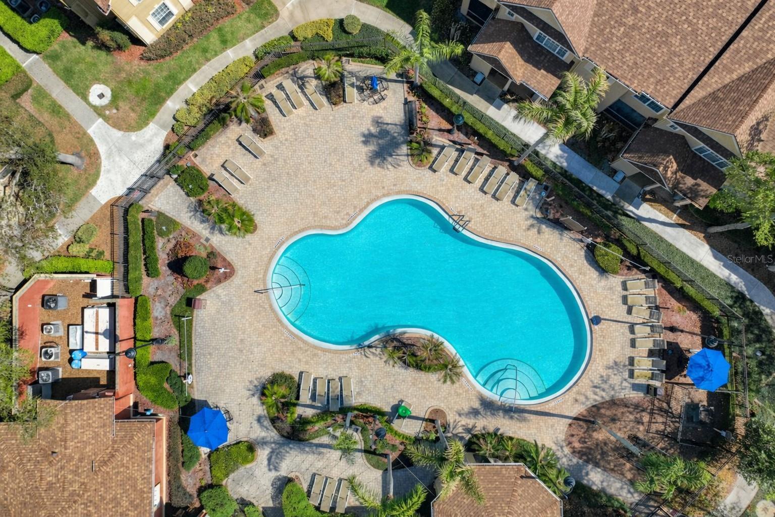 CRESCENT PLACE AT LAKE LOTUS CONDO - Residential