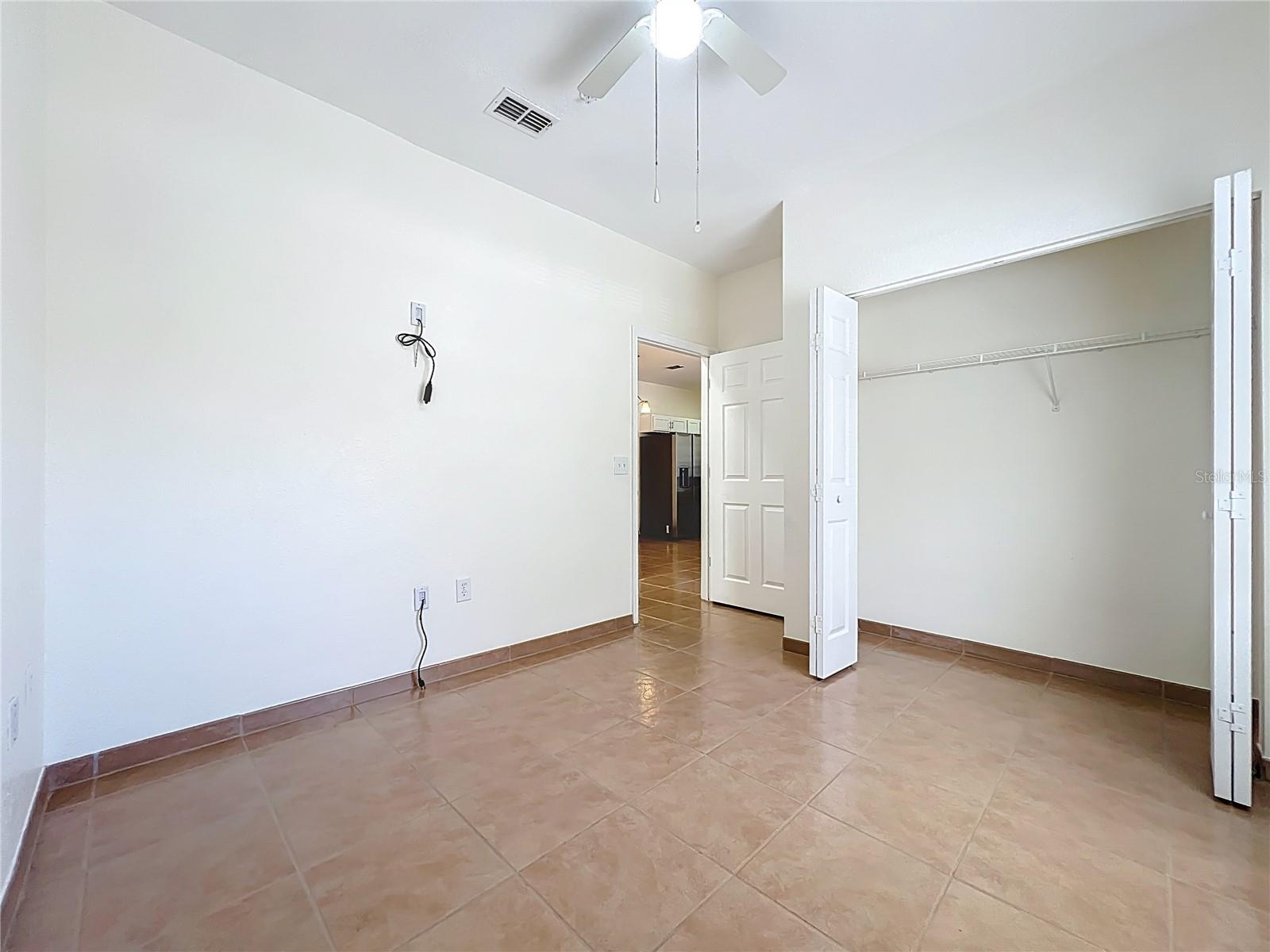 CRESCENT PLACE AT LAKE LOTUS CONDO - Residential