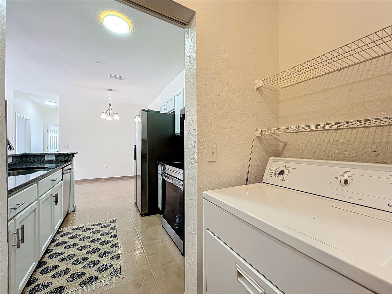 CRESCENT PLACE AT LAKE LOTUS CONDO - Residential