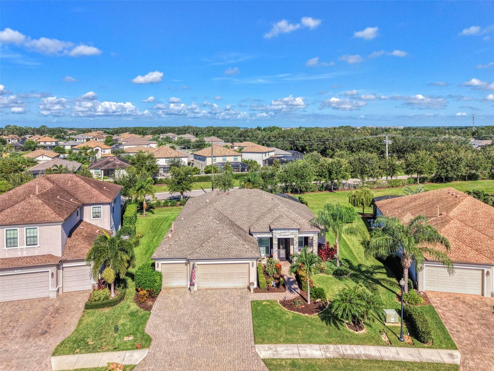 708 ROSEMARY CIRCLE
