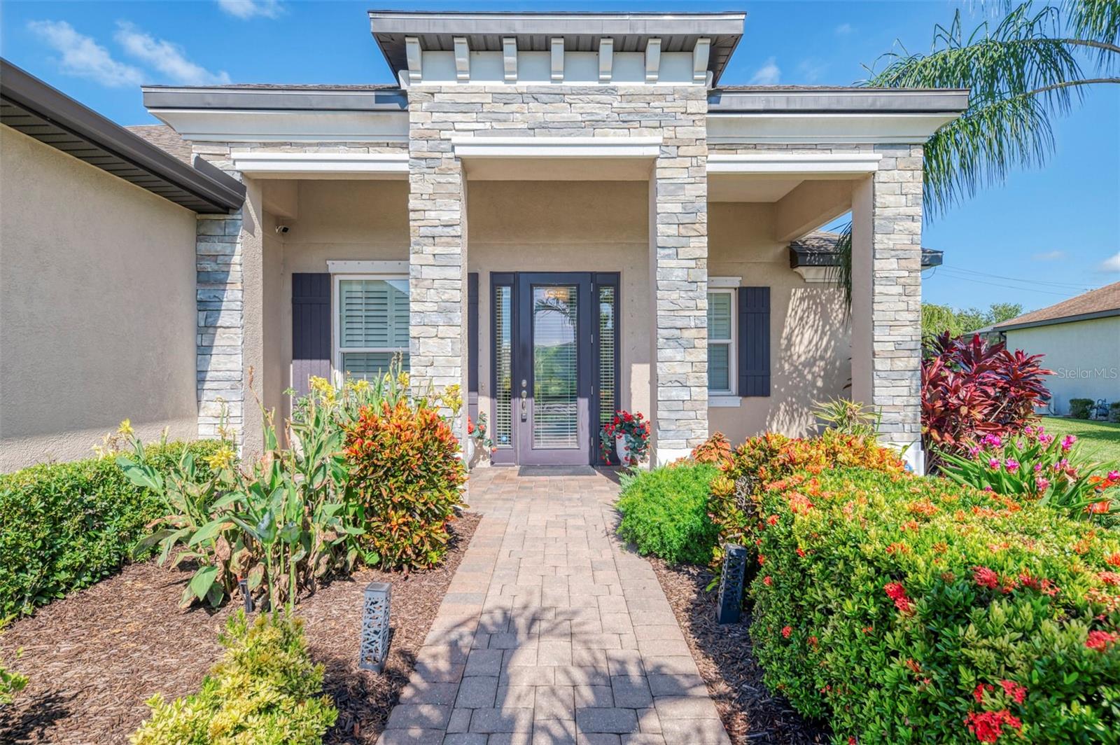 708 ROSEMARY CIRCLE
