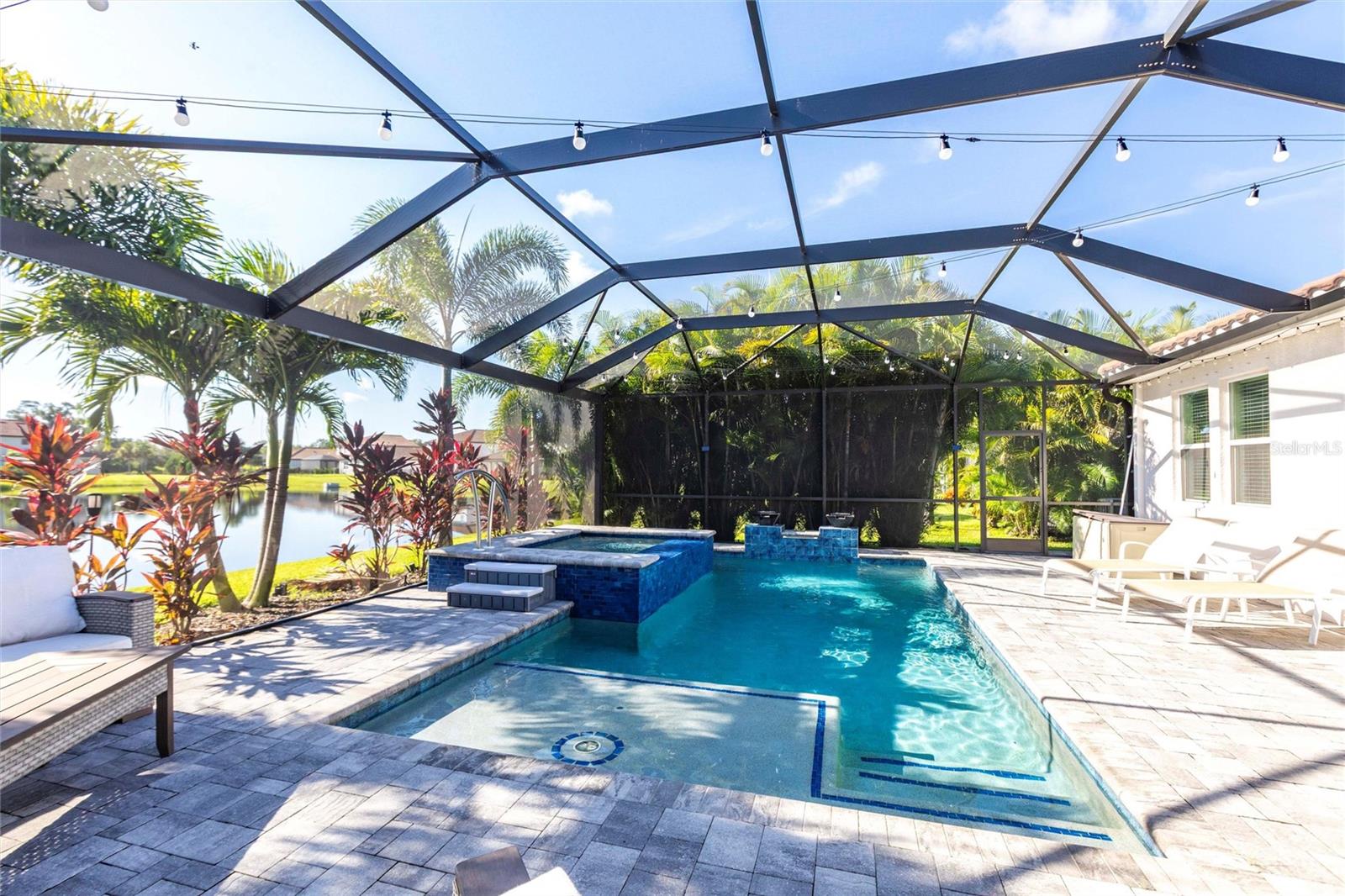 SAVANNA AT LAKEWOOD RANCH PH III 3ABD - Residential