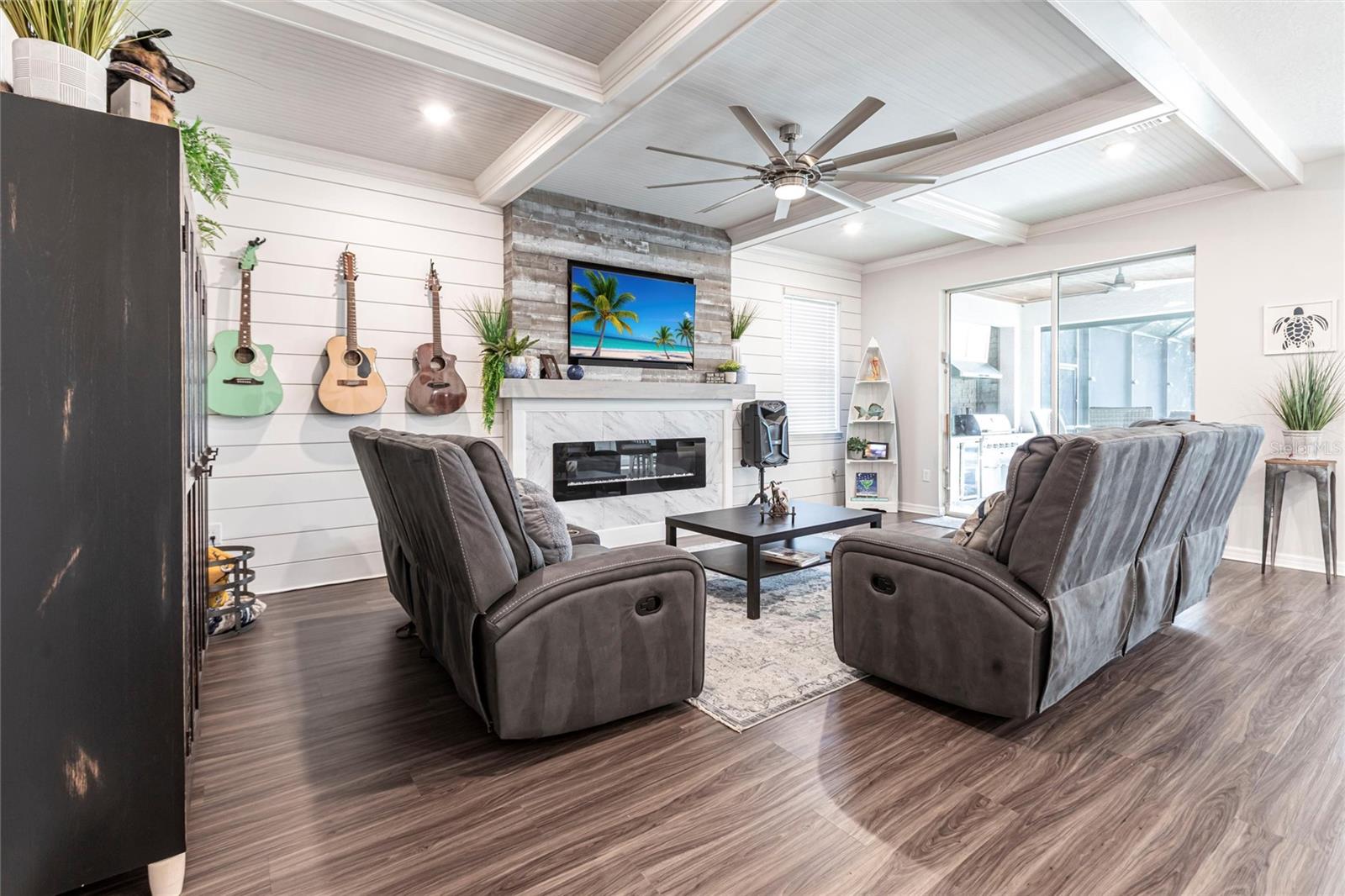 SAVANNA AT LAKEWOOD RANCH PH III 3ABD - Residential